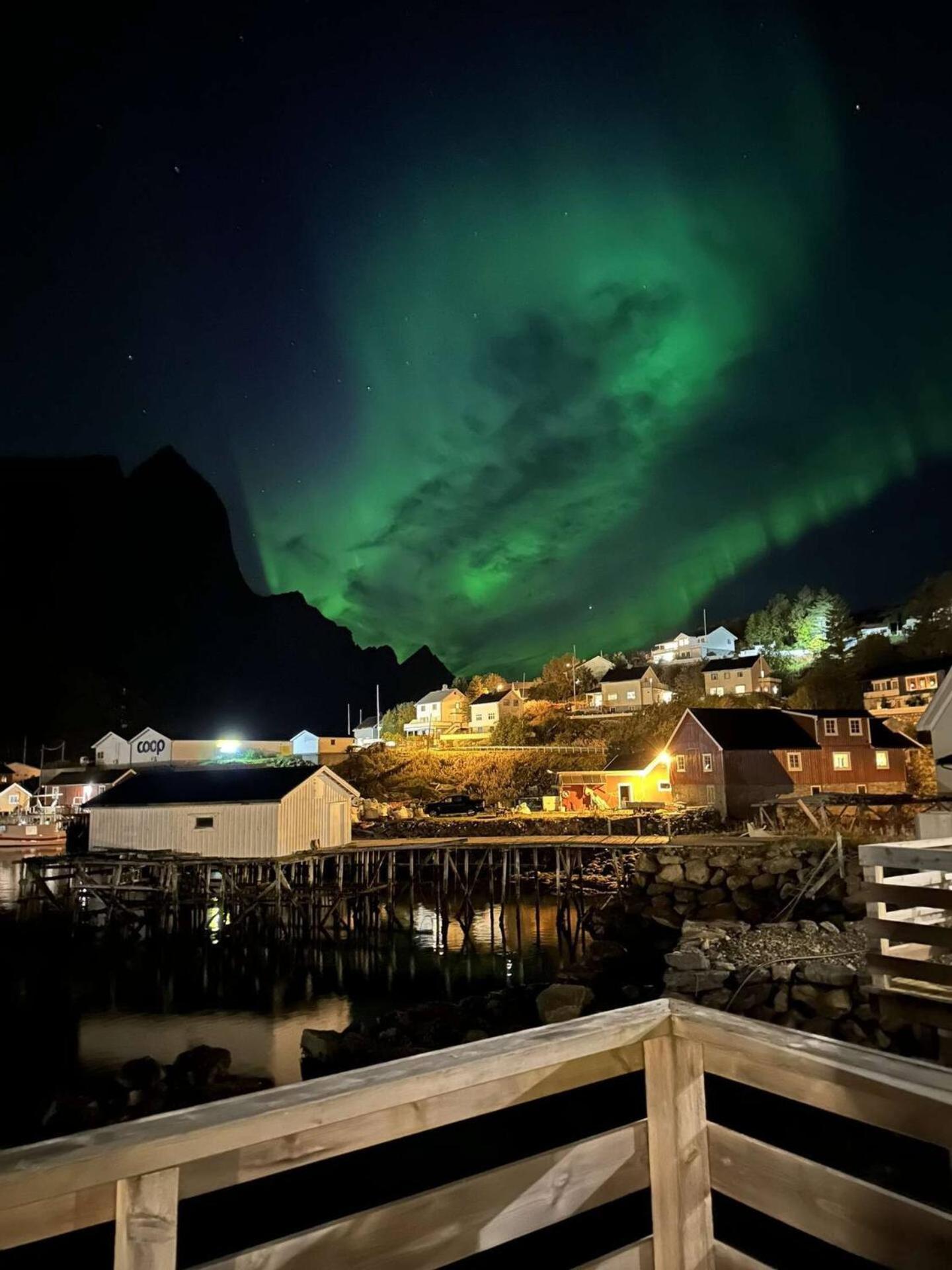 Reine Rorbu, Amaliebuaヴィラ エクステリア 写真